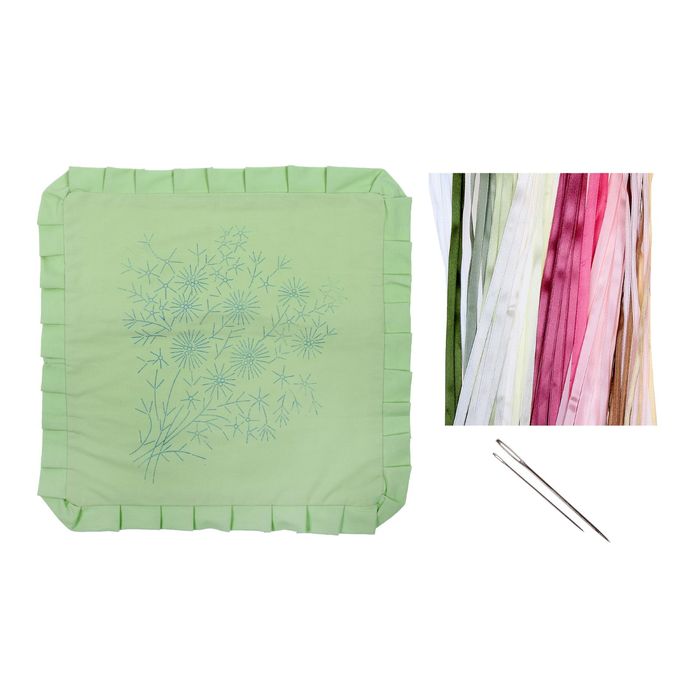 Вышивка лентами - наволочка "Букетик" размер 43*43 см, цвет зеленый