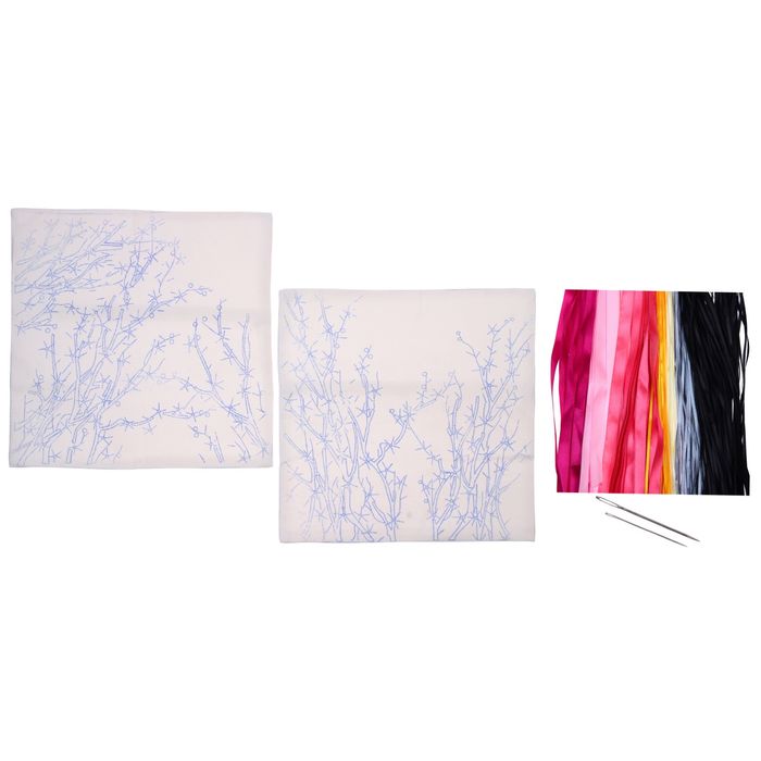 Вышивка лентами - наволочка "Сакура" размер 43*43 см