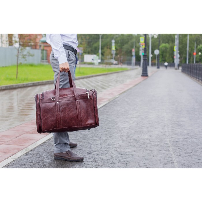 Сумка дорожная на молнии, 1 отдел, 5 наружных карманов, длинный ремень, цвет коричневая