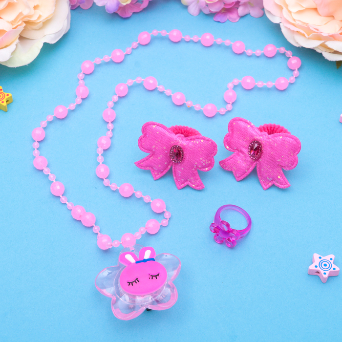 Набор детский "Выбражулька" 4 предмета: 2 резинки, кулон светящийся МИКС, кольцо, бантики, цвет МИКС