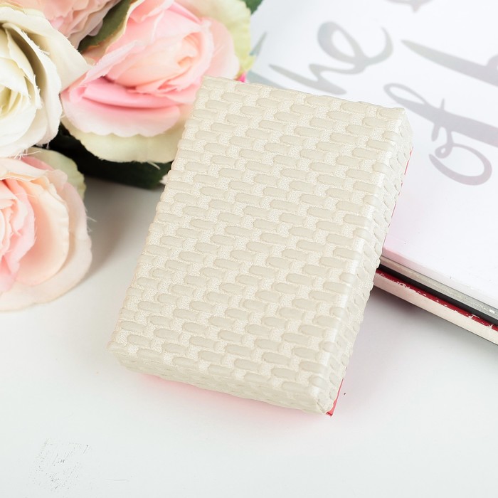 Коробка подарочная 9 х 7 х 3 см