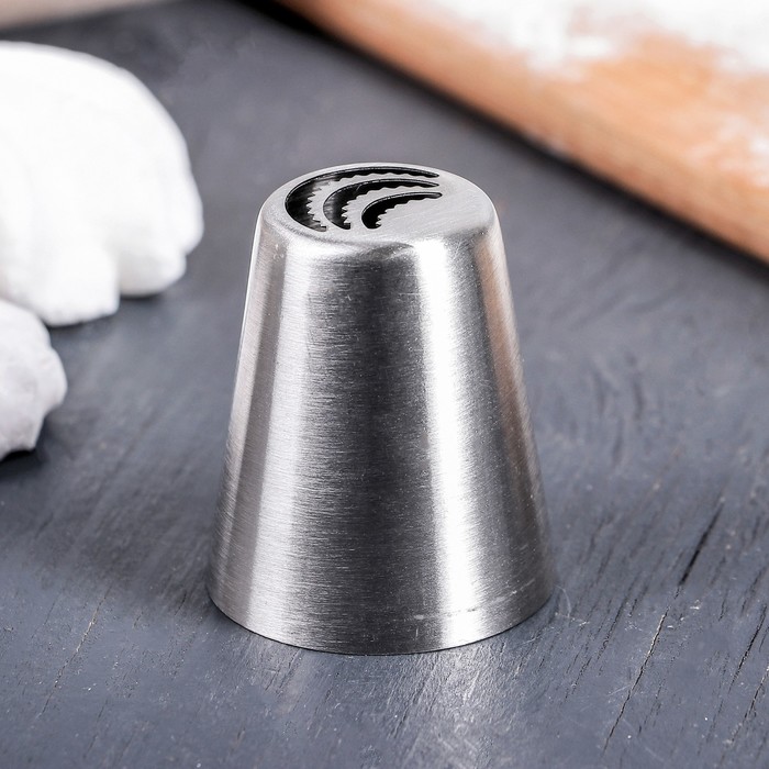 Насадка кондитерская d=3,7 см "Лепестки зубчики"