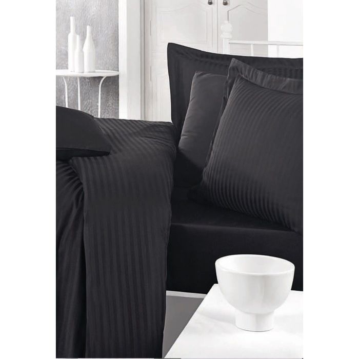 КПБ 1,5 сп, размер 180х240 см, 160х220 см, 50х70 см-2 шт, цвет чёрный, страйп-сатин 125 гр/м2   2226
