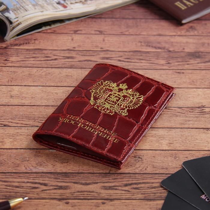 Обложка для пенсионного удостоверения, скат, цвет красный