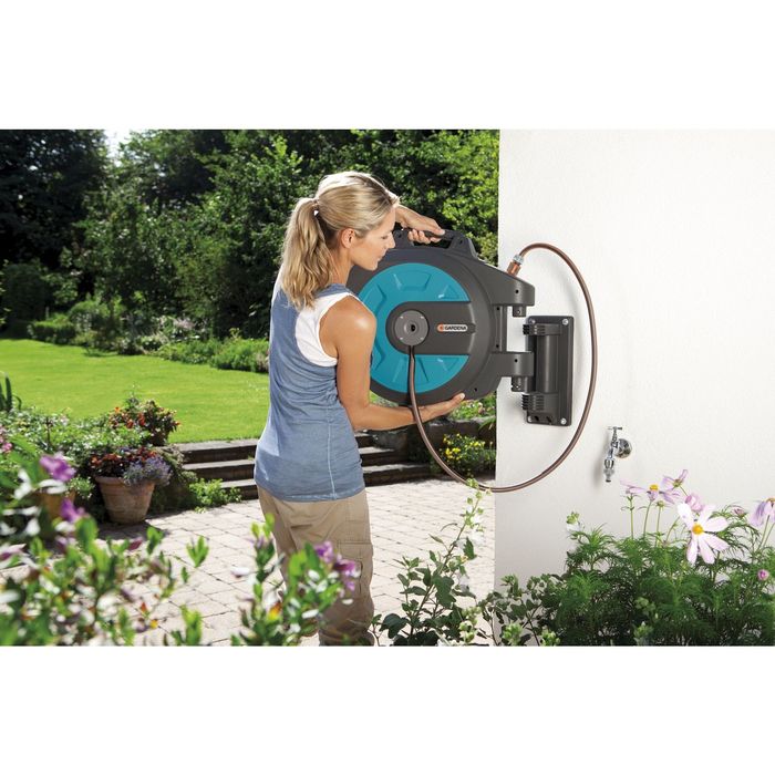 Катушка настенная, автоматическая, со шлангом d=13 мм (1/2"), 25 м, комплект фитингов