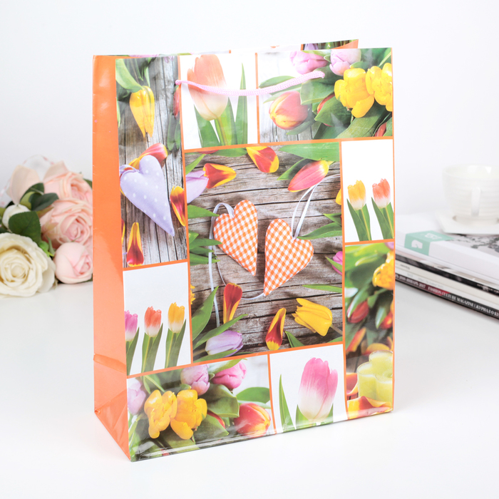 Пакет подарочный "Весенний праздник", 23 х 10 х 30 см