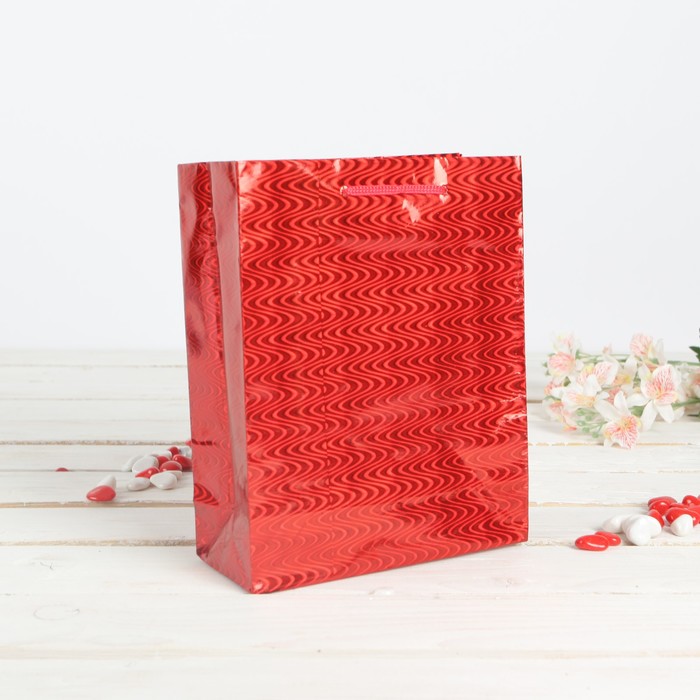 Пакет голографический, красный, рисунок МИКС, 18 х 10 х 23 см