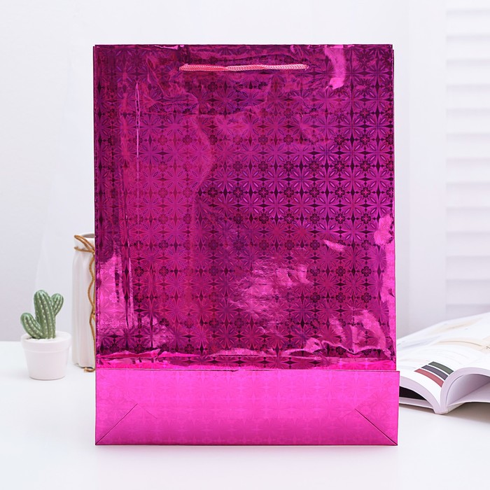 Пакет голографический "Сердечки" 38 х 28 х 10 см