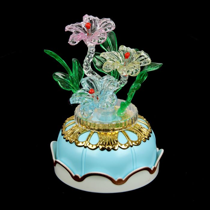 Сувенир музыкальный механический световой "Три лилии", МИКС