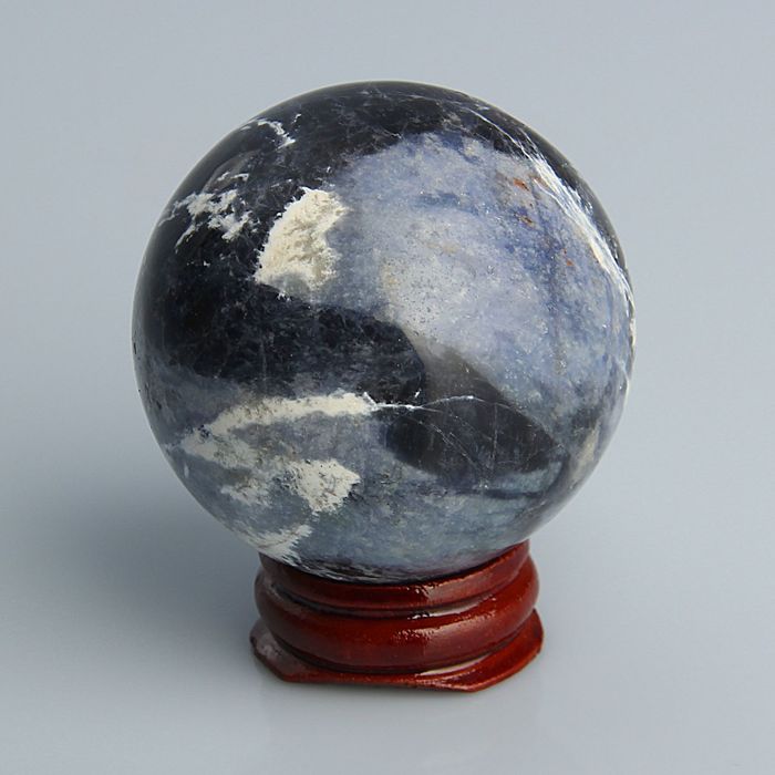 Шар из камня. Содалит от 48мм/200г: подставка, коробка