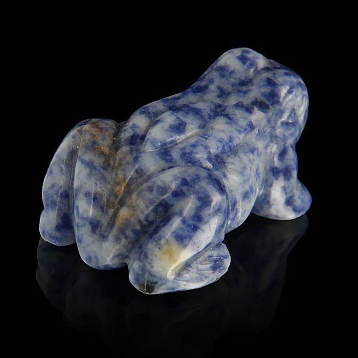 Фигурка лягушки от 49х30мм/48г, содалит