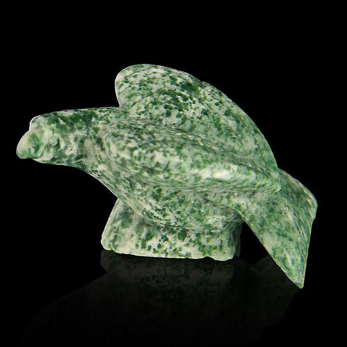 Фигурка орла от 50х31мм/48г, жадеит