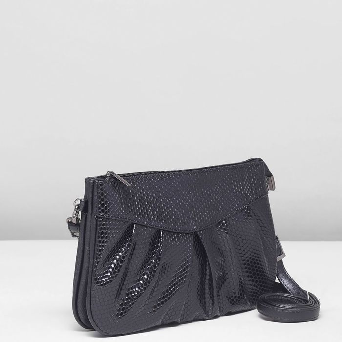 Сумка женская на молнии, 2 отдела, наружный карман, цвет чёрный