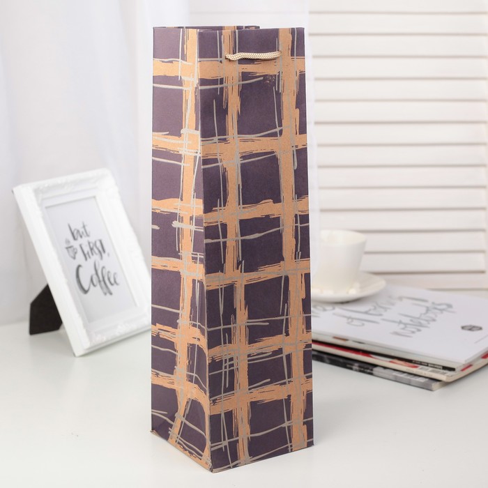 Пакет подарочный под бутылку "Клетка", 11 х 10 х 36 см