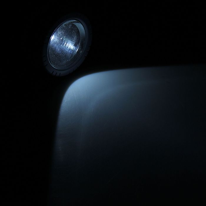 Фонарь 1 диод, рассеиватель шагом по 3полосы, рукоять волна, 2D бат., микс, 7х18.5 см