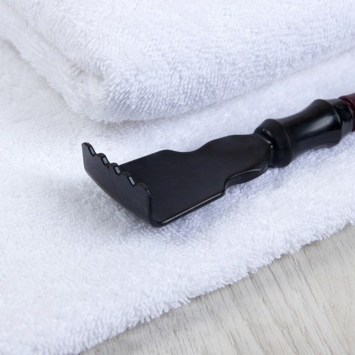 Массажёр-чесалка, универсальный, цвет коричневый