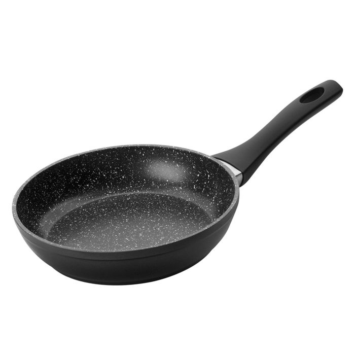 Сковорода, литой алюминий с антипригарным покрытием, толщина стенок 4 мм, d=20 см, h=4.5 см