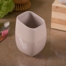 

Стакан для зубных щеток Brillar beige