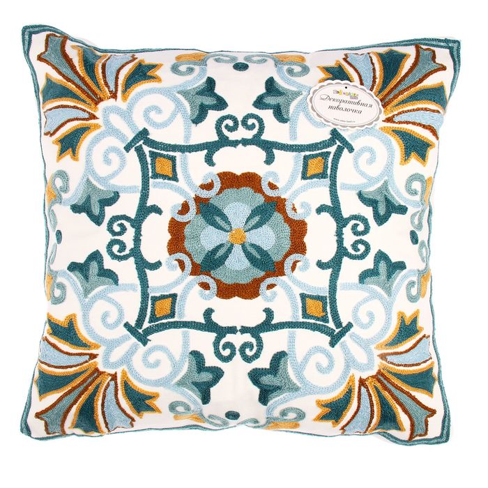 Наволочка декоративная с вышивкой "Collorista" Фамилия 43*43 см