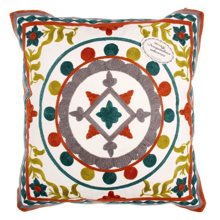 Наволочка декоративная с вышивкой "Collorista" Орнамент 43*43 см