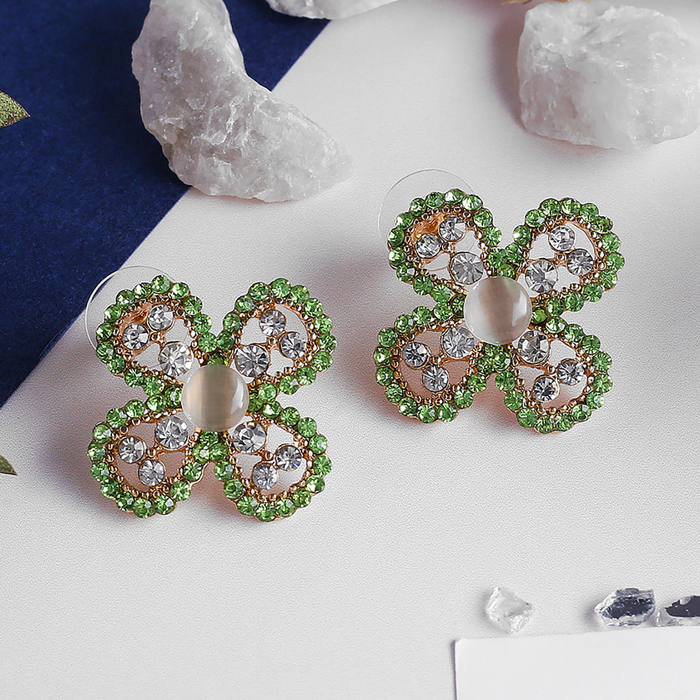 Серьги "Цветок" четырёхлистник, цвет бело-зелёный в золоте