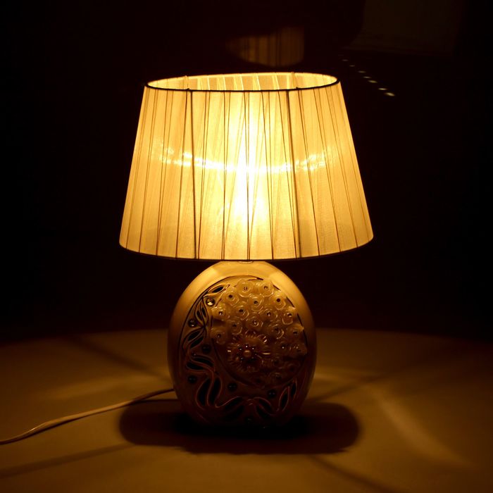 Лампа настольная керамика стразы "Жемчужные цветы" белая 39х28х19 см