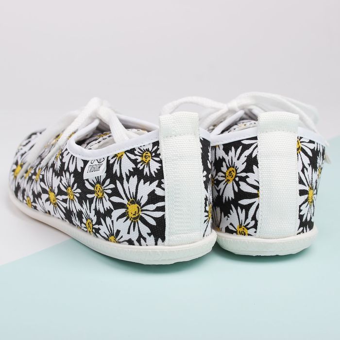 Кеды женские "Ромашки" (черный) (р. 37,5)