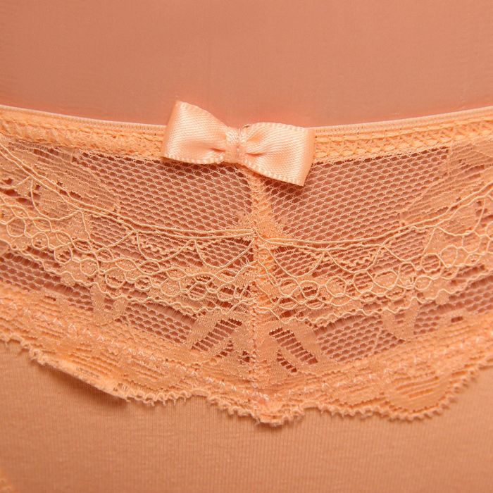 Трусы женсие стринги Iris EFT0113 peche, р-р 2 (42)