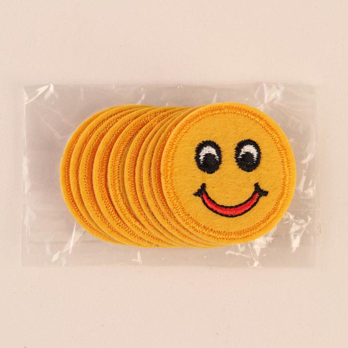 Термоаппликация "Смайлик улыбка", 3,5*3,5см, цвет жёлтый