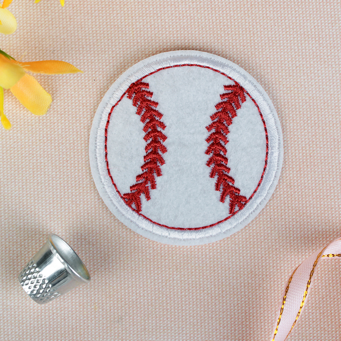 Термоаппликация "Теннисный мяч", d=5,5см, цвет белый