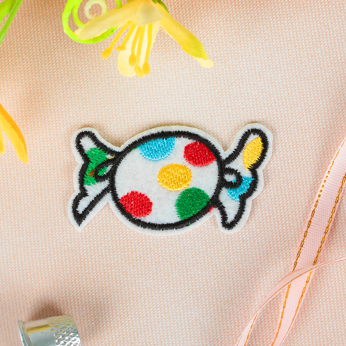 Термоаппликация "Конфета", 6*3см, цвет белый в горошек