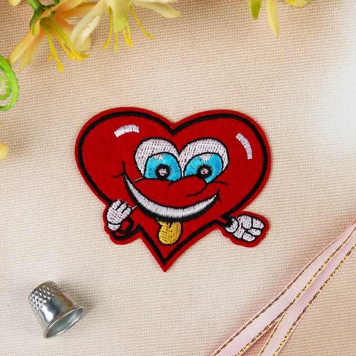 Термоаппликация "Сердечко", 7,2*6см, цвет красный