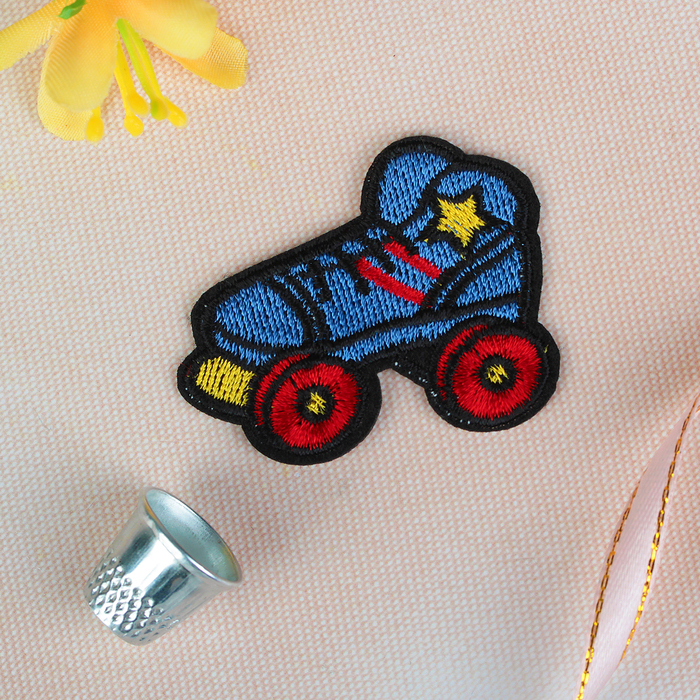 Термоаппликация "Ролик", 5*4см, цвет синий/красный