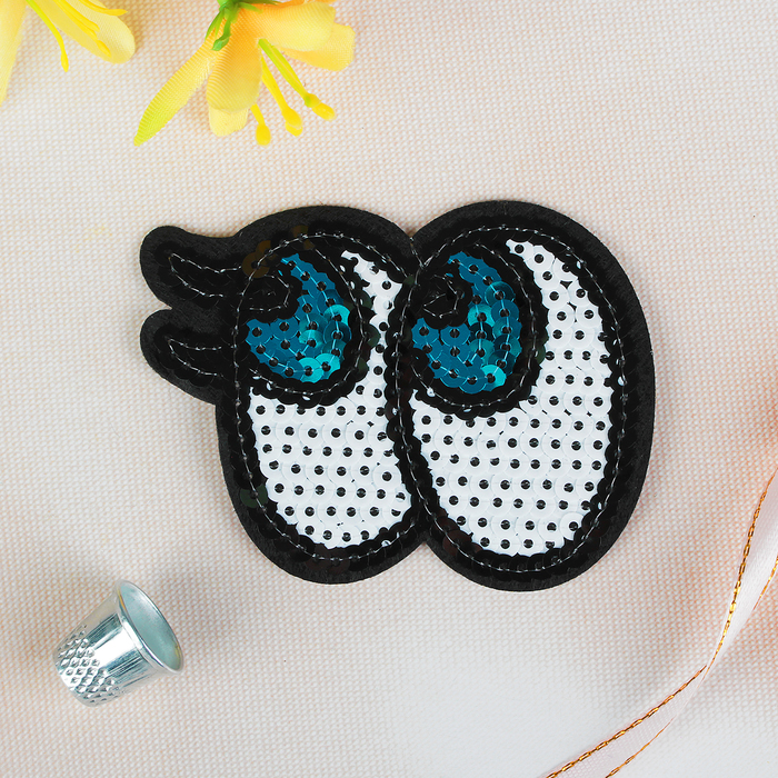 Термоаппликация "Глазки с ресничками", с пайетками, 8,5*6,5см, цвет белый