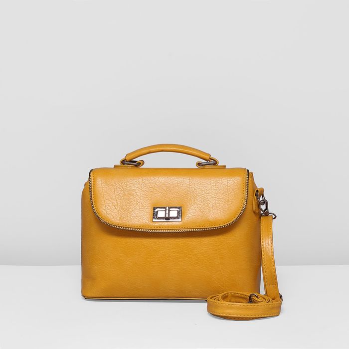 Сумка женская на молнии, 1 отдел с перегородкой, наружный карман, длинный ремень, цвет жёлтый