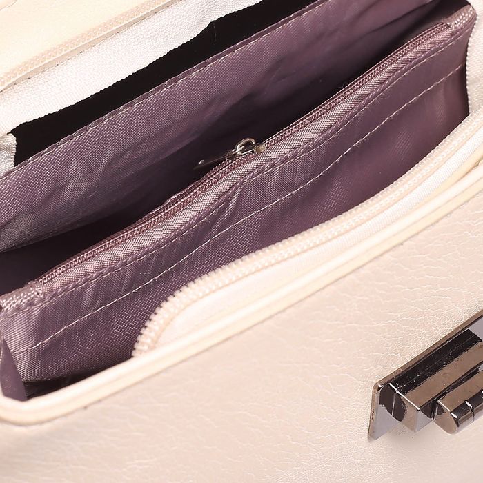 Сумка женская на молнии, 1 отдел с перегородкой, наружный карман, длинный ремень, цвет молочный