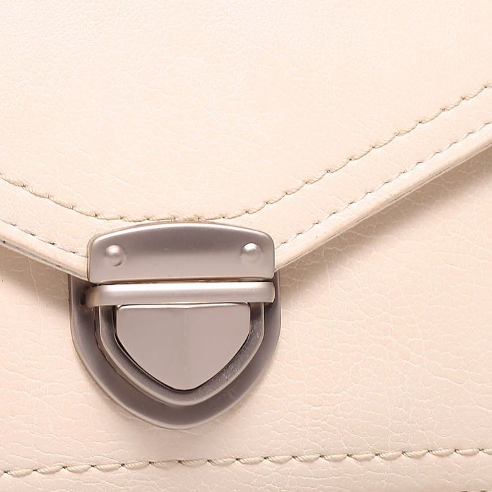 Сумка женская на молнии, 1 отдел с перегородкой, длинный ремень, цвет молочный