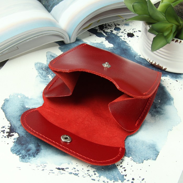 Портмоне-монетница, на кнопке, цвет красный гладкий