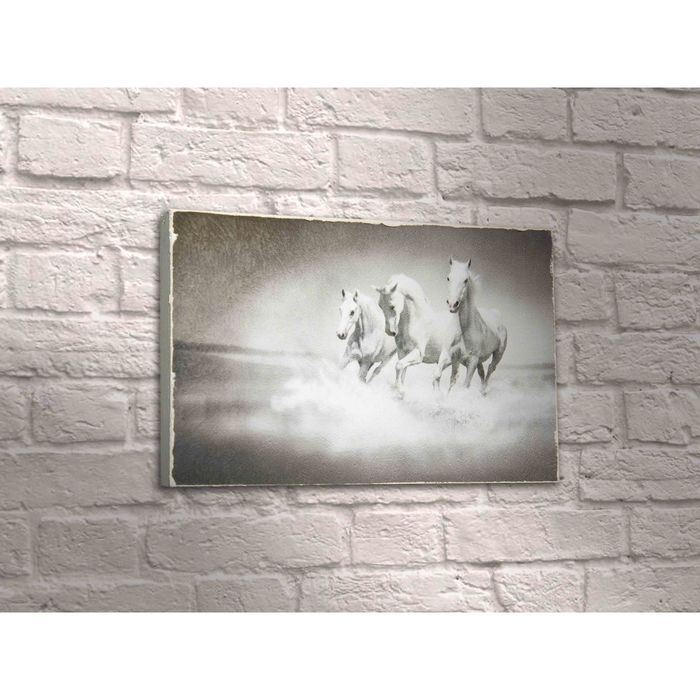 Картина "Белые лошади галопом"