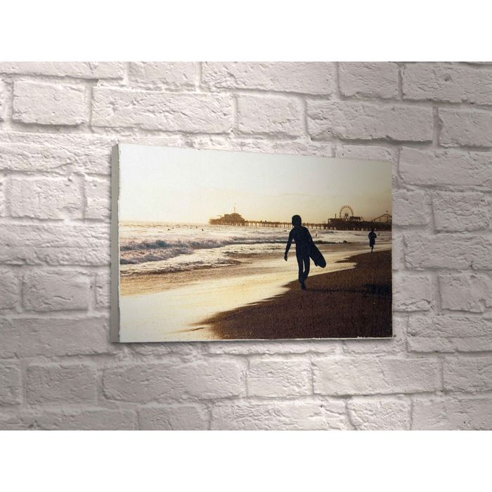 Картина "Сёрфингист на морском берегу"