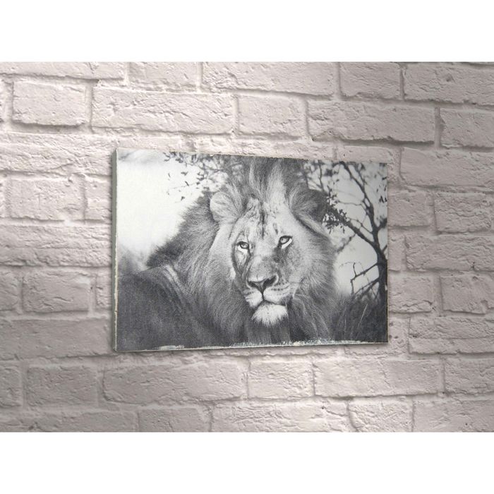 Картина "Лев за охотой"