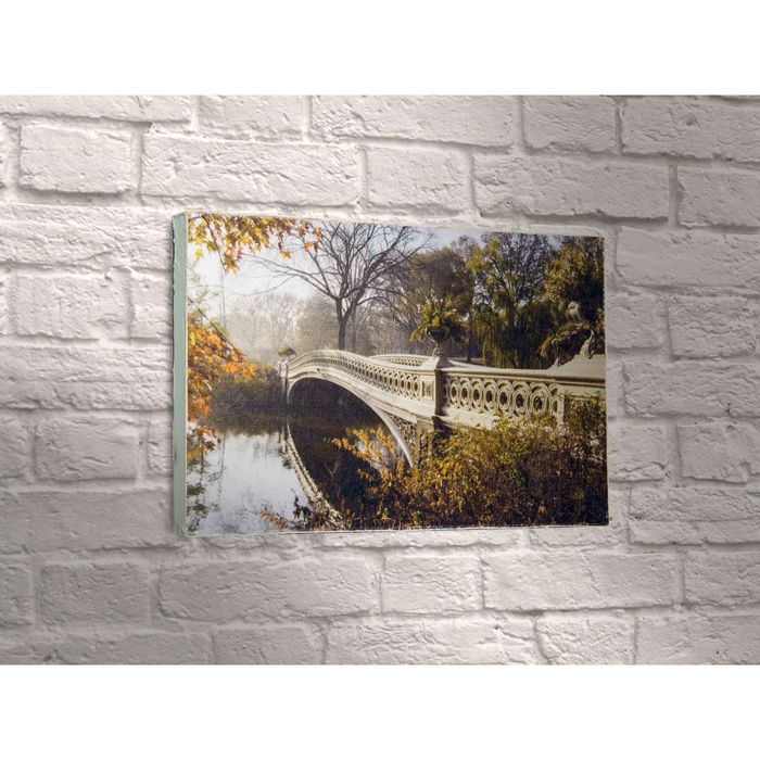 Картина "Мост, проходящий через реку "