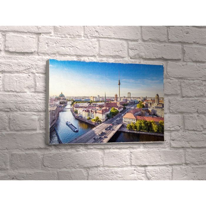 Картина "Панорама города" мост через реку