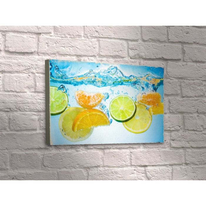 Картина "Цитрусы в воде"