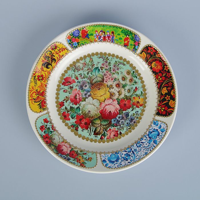 Тарелка декоративная "Русские мотивы. Жостово на светлом фоне", настенная, d=20 см, ручная работа