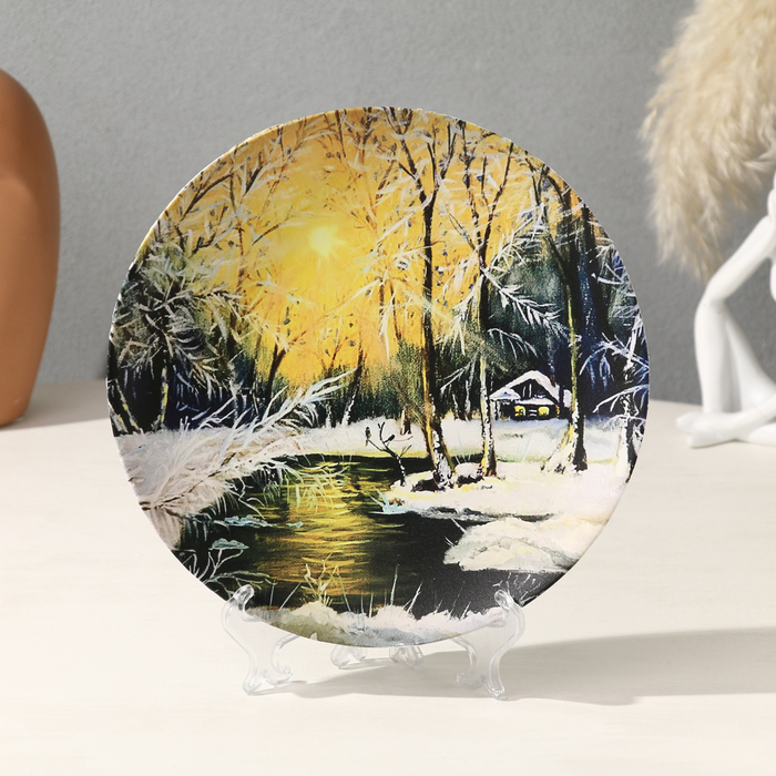 Тарелка декоративная «Зимний лес», с рисунком на холсте, D = 19,5 см тарелка декоративная зимушка с рисунком на холсте настенная d 19 5 см