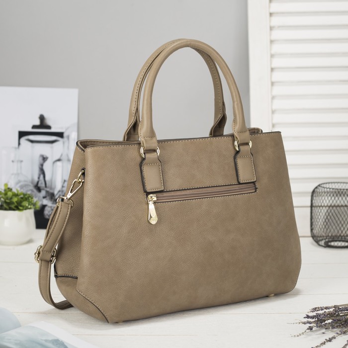 Сумка женская на молнии, 1 отдел с перегородкой, наружный карман, длинный ремень, цвет тёмно-бежевый