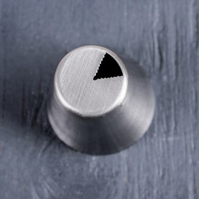 

Насадка кондитерская «Треугольник зубчики», d=3,7 см, вых. 0,9×1 см