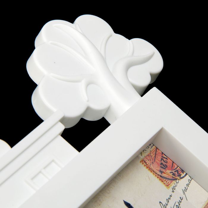 Фоторамка пластик на 4 фото 10х15 см "Семейное поместье" белая 30,5х42,5 см