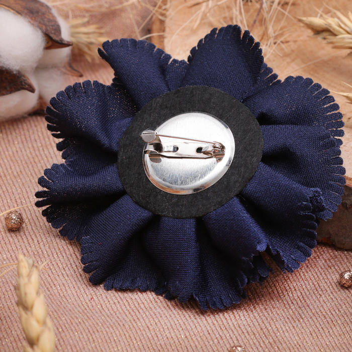 Брошь "Цветок дива" малая, цвет серый